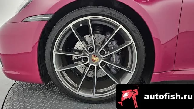Porsche 911 911 (992) 2024 года - вид 4