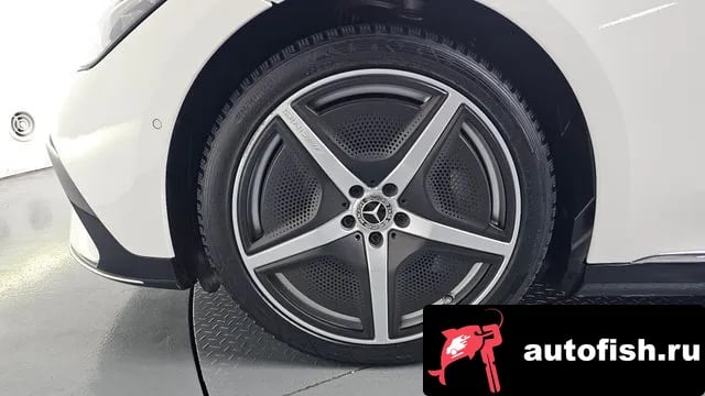 Mercedes-Benz EQE EQE V295 2023 года - вид 4