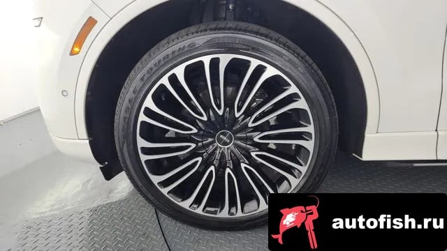 Lincoln Aviator Aviator 2nd generation 2021 года - вид 5