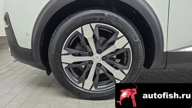 Peugeot 3008 3008 second generation 2019 года - вид 5