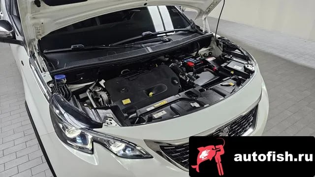 Peugeot 3008 3008 second generation 2019 года - вид 6