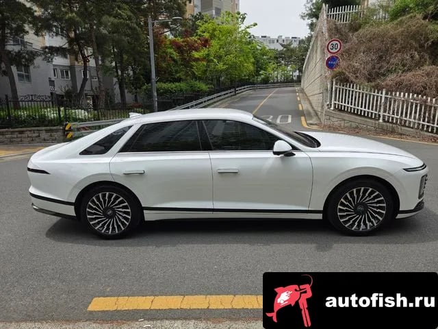Hyundai Grandeur Granger (GN7) 2024 года - вид 3