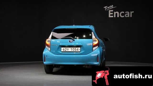 Toyota Prius Prius C 2018 года - вид 4