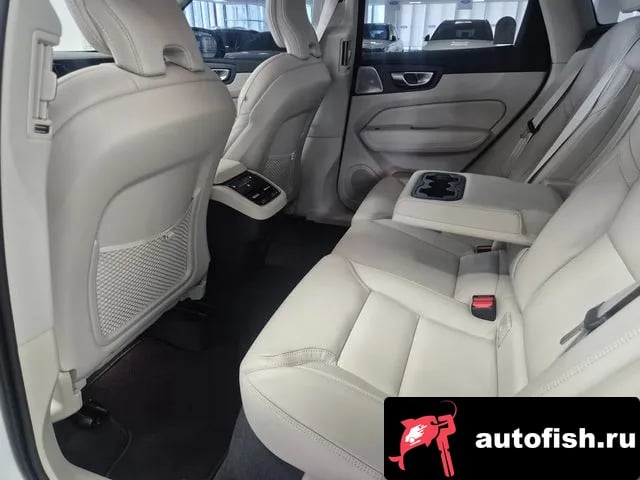 Volvo XC60 XC60 second Generation 2025 года - похожие автомобили