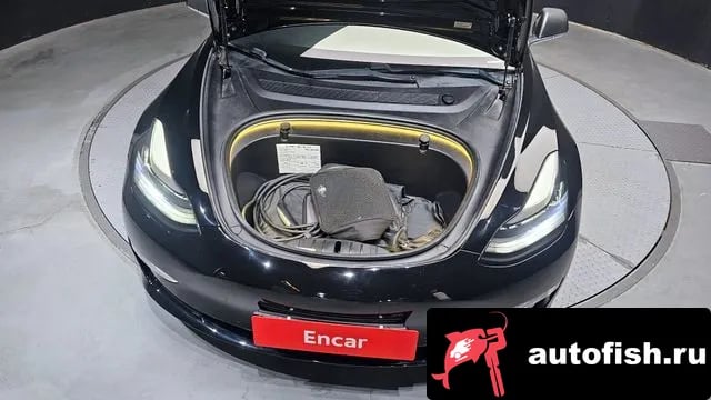 Tesla Model 3 Model 3 2020 года - вид 6