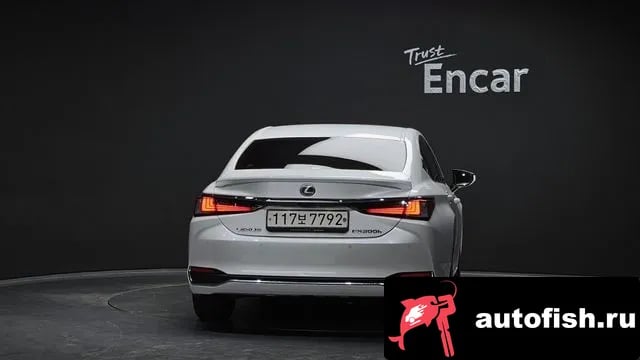 Lexus ES ES300h 7th generation 2021 года - вид 4