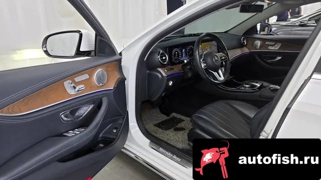 Mercedes-Benz E-Class E-Class W213 2020 года - похожие автомобили