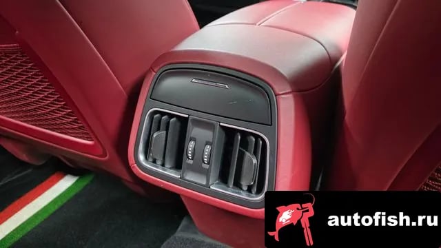 Maserati Levante Lebante 2020 года - похожие автомобили