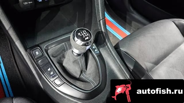 Hyundai Veloster Veloster (JS) 2020 года - похожие автомобили