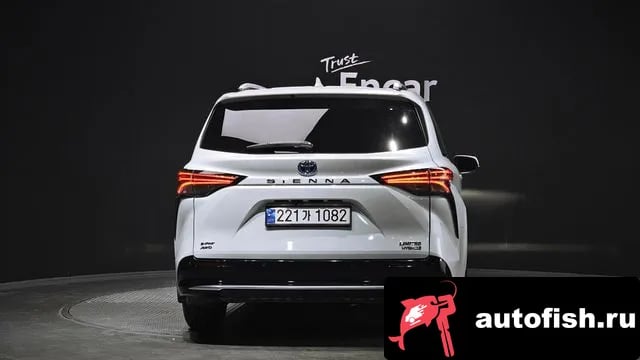 Toyota Sienna Siena 4th Generation 2023 года - вид 4