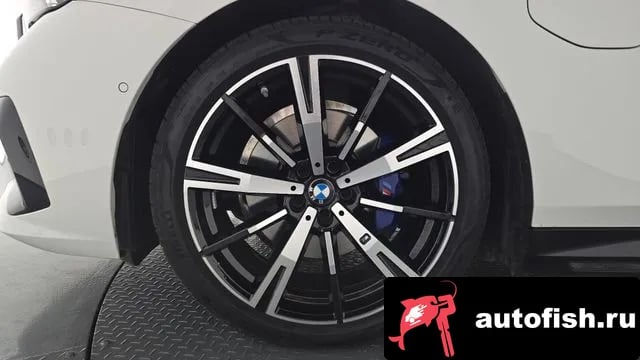 BMW 5-Series 5 Series (G60) 2025 года - вид 4