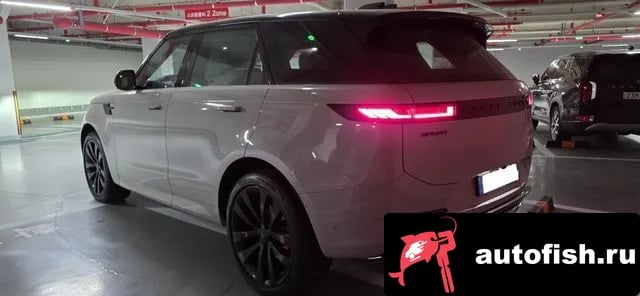 Land Rover Range Rover Sport Range Rover Sport 3rd Generation 2026 года - вид 3