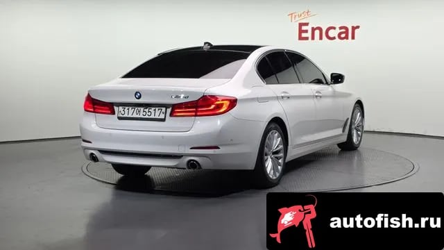 BMW 5-Series 5 Series (G30) 2019 года - вид 2