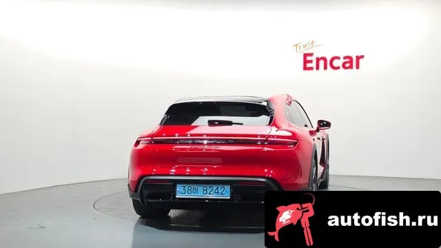 Porsche Taycan Taikan 2022 года - вид 4