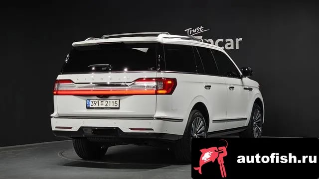 Lincoln Navigator Navigator 4th generation 2021 года - вид 2