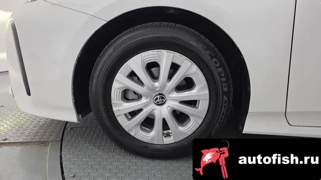 Toyota Prius Prius 4th Generation 2022 года - вид 5