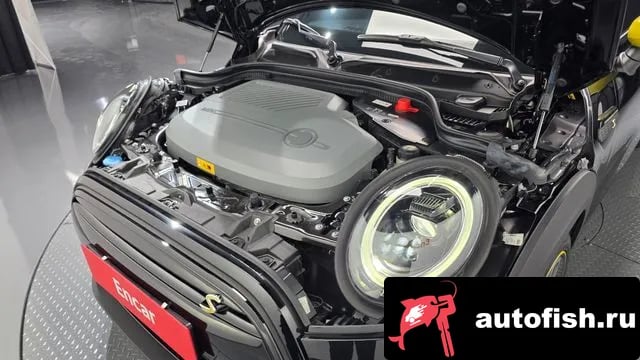 Mini Cooper Cooper Electric 2022 года - вид 5