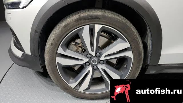 Volvo V60 V60 Cross-country 2nd Generation 2019 года - вид 5