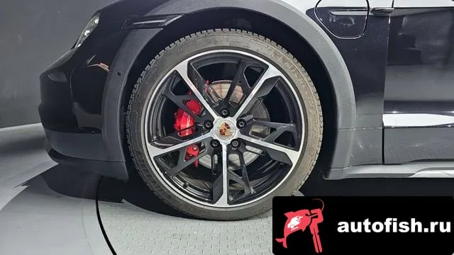 Porsche Taycan Taikan 2025 года - вид 5