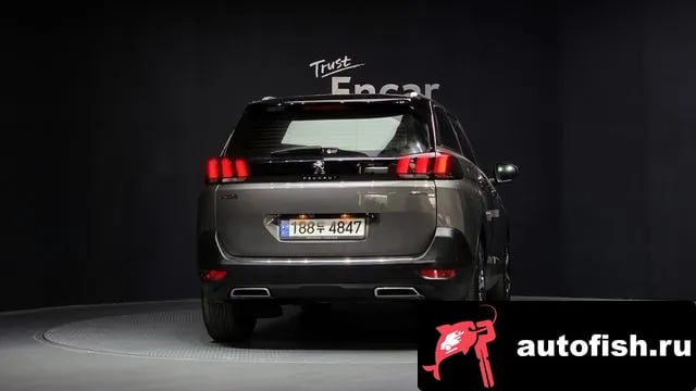 Peugeot 5008 5008 second generation 2020 года - вид 4