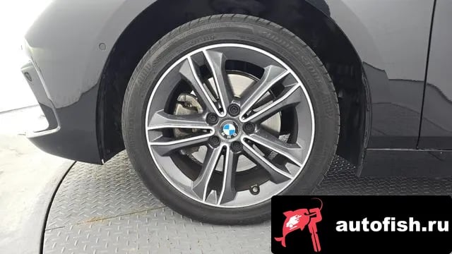 BMW 1-Series 1 Series (F40) 2020 года - вид 5