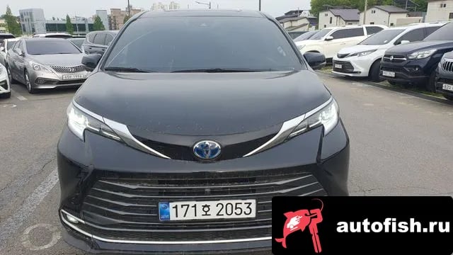 Toyota Sienna Siena 4th Generation 2025 года - автомобиль из Южной Кореи