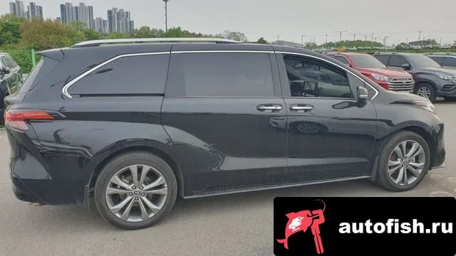 Toyota Sienna Siena 4th Generation 2025 года - вид 2