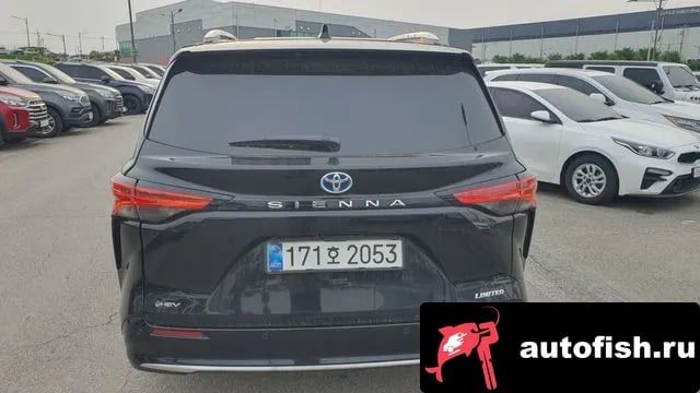 Toyota Sienna Siena 4th Generation 2025 года - вид 3