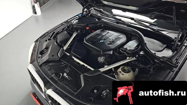BMW 5-Series 5 Series (G30) 2020 года - вид 5