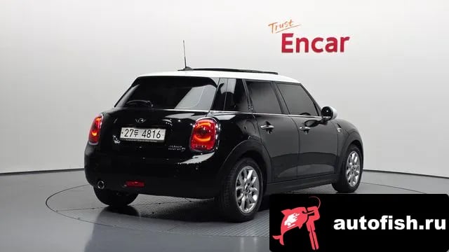 Mini Cooper Cooper D 2018 года - вид 2