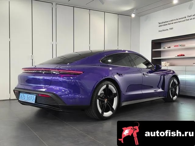 Porsche Taycan Taikan 2025 года - вид 2