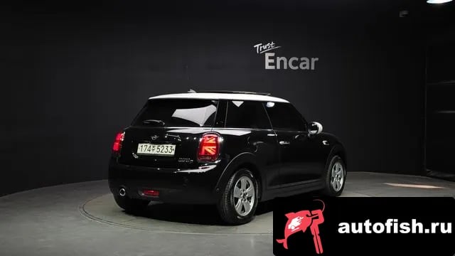 Mini Cooper Cooper D 2019 года - вид 2