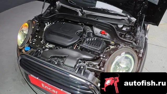 Mini Cooper Cooper D 2019 года - вид 6
