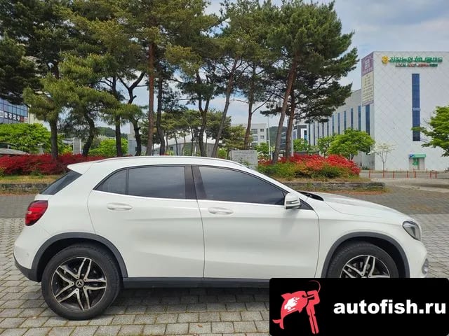 Mercedes-Benz GLA-Class GLA-Class X156 2019 года - вид 4