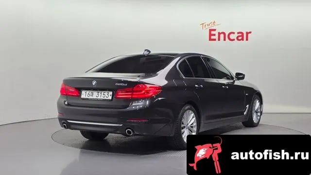BMW 5-Series 5 Series (G30) 2018 года - вид 2