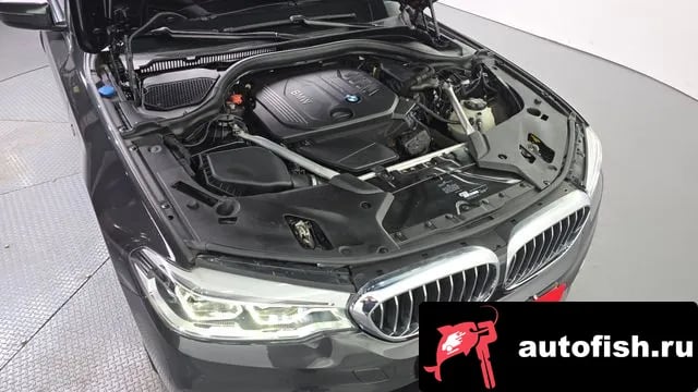 BMW 5-Series 5 Series (G30) 2018 года - вид 6