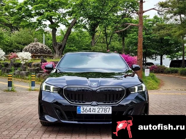 BMW 5-Series 5 Series (G60) 2025 года - вид 2