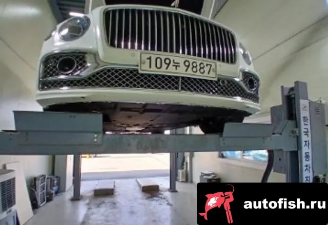 Bentley Flying Spur Flying Spur 3rd Generation 2021 года - автомобиль из Южной Кореи