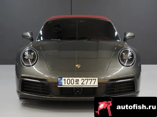 Porsche 911 911 (992) 2021 года - вид 5