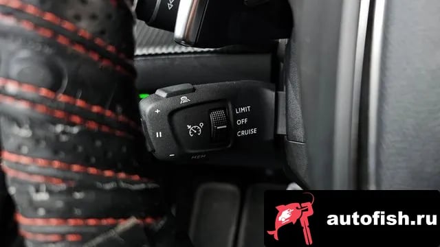 Peugeot 2008 2008 Second generation 2022 года - похожие автомобили