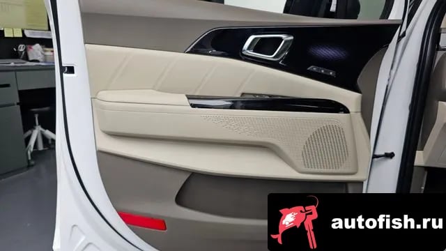 Kia Carnival Carnival 4th generation 2023 года - похожие автомобили