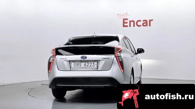 Toyota Prius Prius 4th Generation 2018 года - вид 4