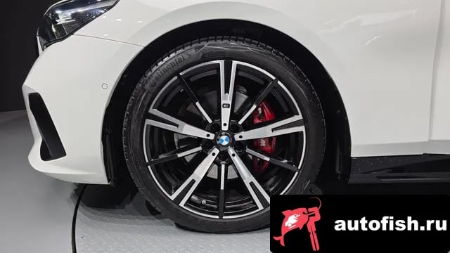 BMW 5-Series 5 Series (G60) 2024 года - вид 5