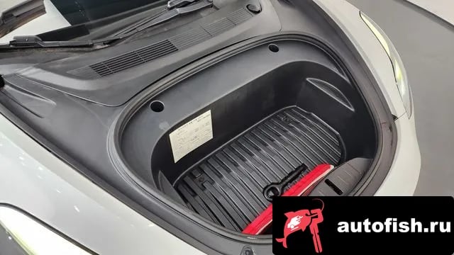Tesla Model 3 Model 3 2021 года - вид 6