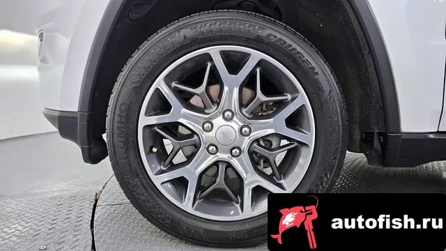 Jeep Cherokee Grand Cherokee 2019 года - вид 5
