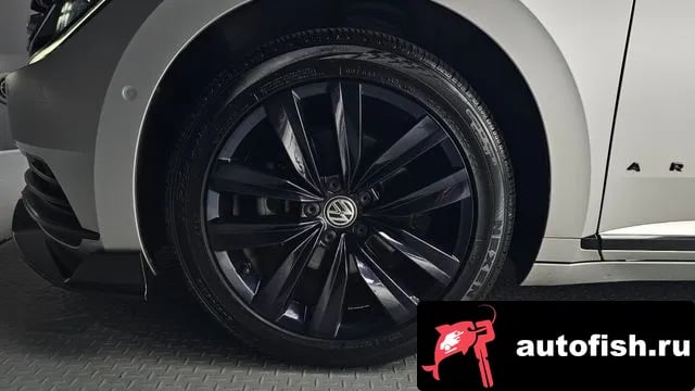 Volkswagen Arteon Atheon 2020 года - вид 5