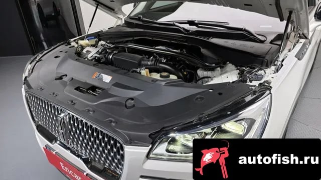 Lincoln Aviator Aviator 2nd generation 2021 года - вид 6
