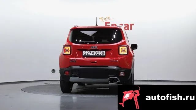 Jeep Renegade Renegade 2018 года - вид 4