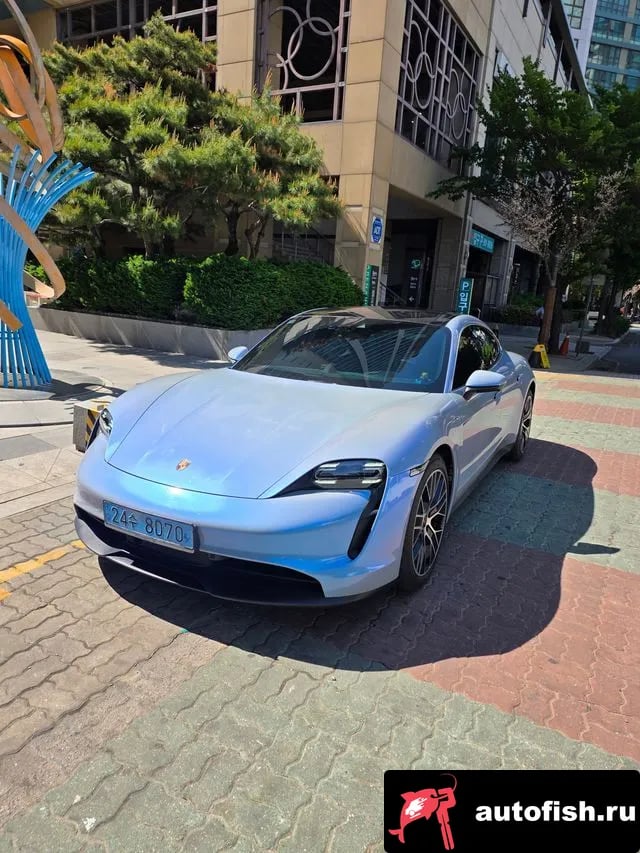 Porsche Taycan Taikan 2021 года - вид 1