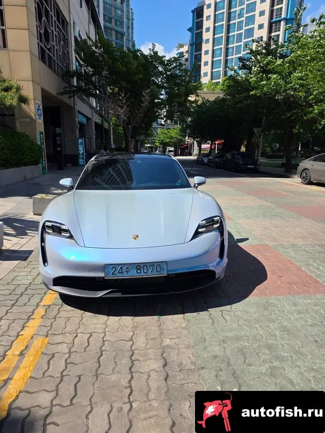 Porsche Taycan Taikan 2021 года - похожие автомобили
